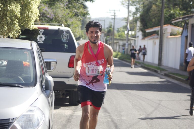 Correr Nos Une – Segunda Edición — Dorsal 012 — Epika
