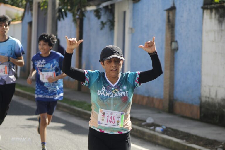 Correr Nos Une – Segunda Edición — Dorsal 145 — Epika