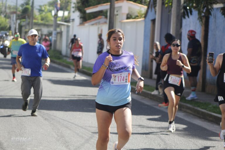 Correr Nos Une – Segunda Edición — Dorsales 174, 005 — Epika