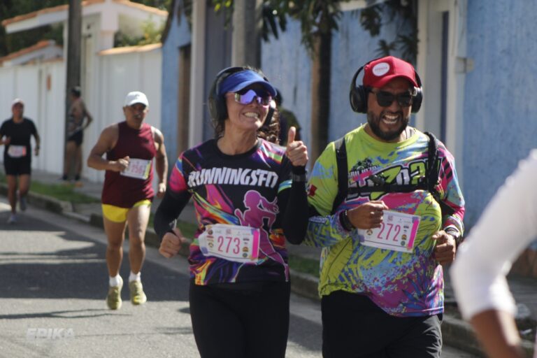 Correr Nos Une – Segunda Edición — Dorsales 272, 273 — Epika