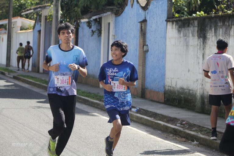 Correr Nos Une – Segunda Edición — Dorsales 304, 4993 — Epika