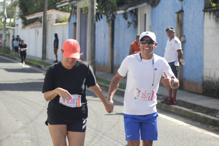 Correr Nos Une – Segunda Edición — Dorsales 357, 036 — Epika