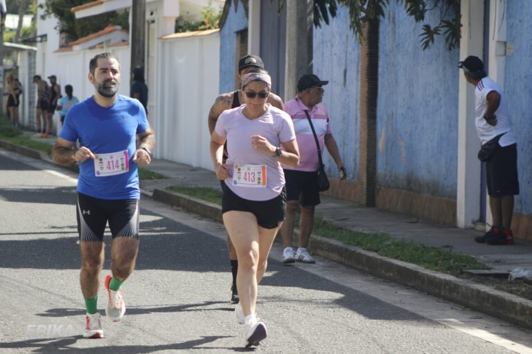 Correr Nos Une – Segunda Edición — Dorsales 414, 413 — Epika