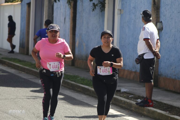 Correr Nos Une – Segunda Edición — Dorsales 444, 445 — Epika