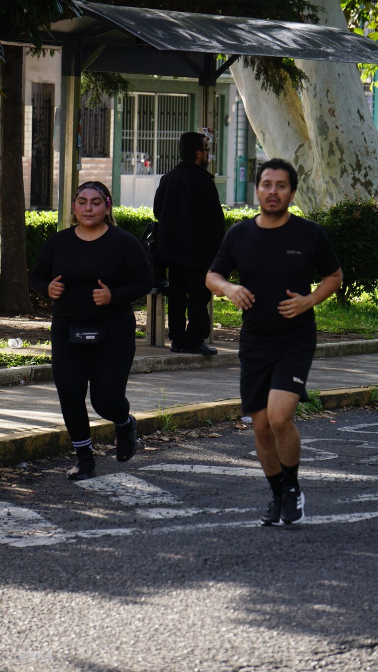 Social Run Alemi — Dorsal 9 — Epika