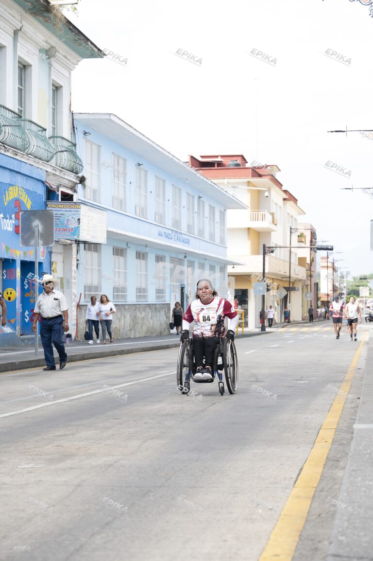 Medio Maratón Tratados de Córdoba — Dorsal 84 — Epika
