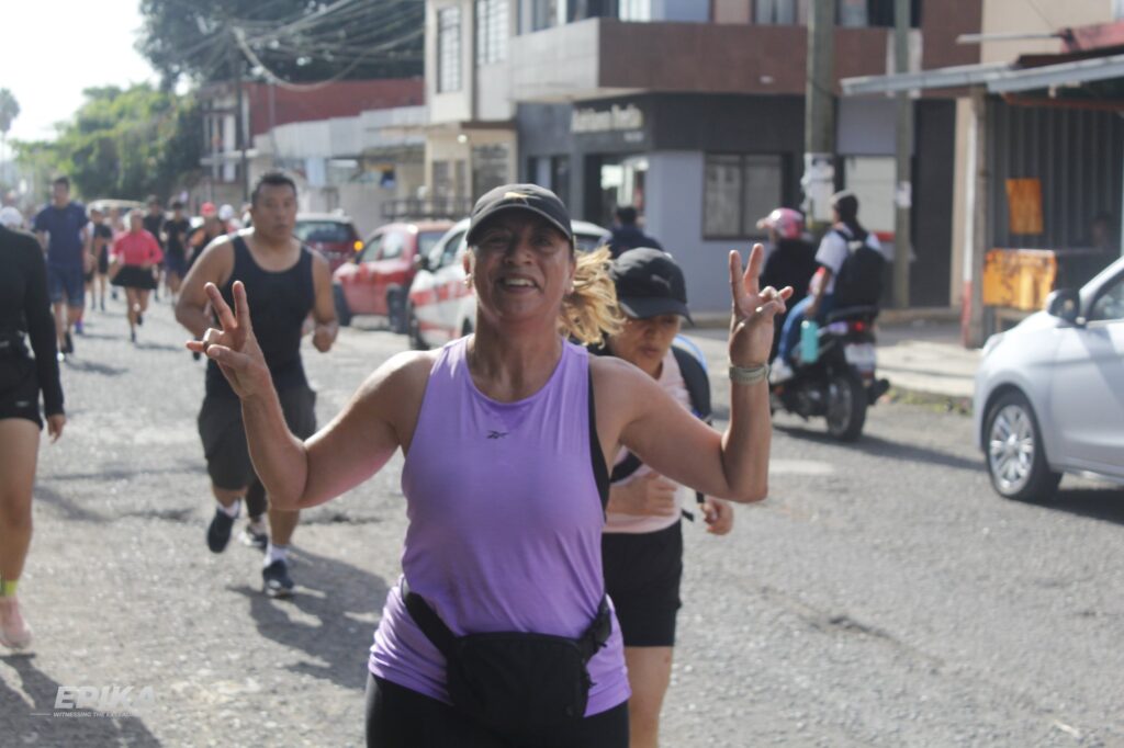 Social Run Un Cafe para Tus muertos — EPIKA fotografía deportiva